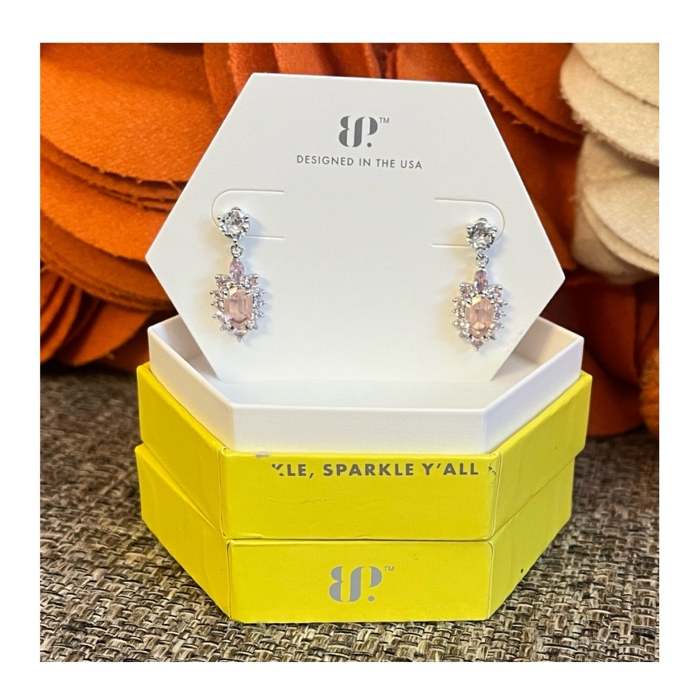 ❣️🆕Bomb Party How About Now Lab Created Orchid Peach Chalcedony Earrings❣️